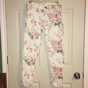 🌸3 for $12🌸 White Floral Pants